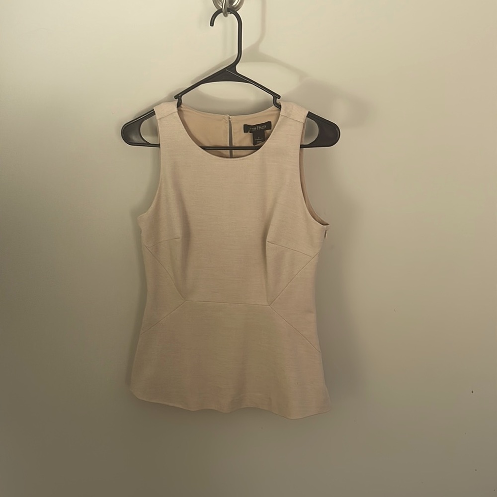 WHBM TOP
